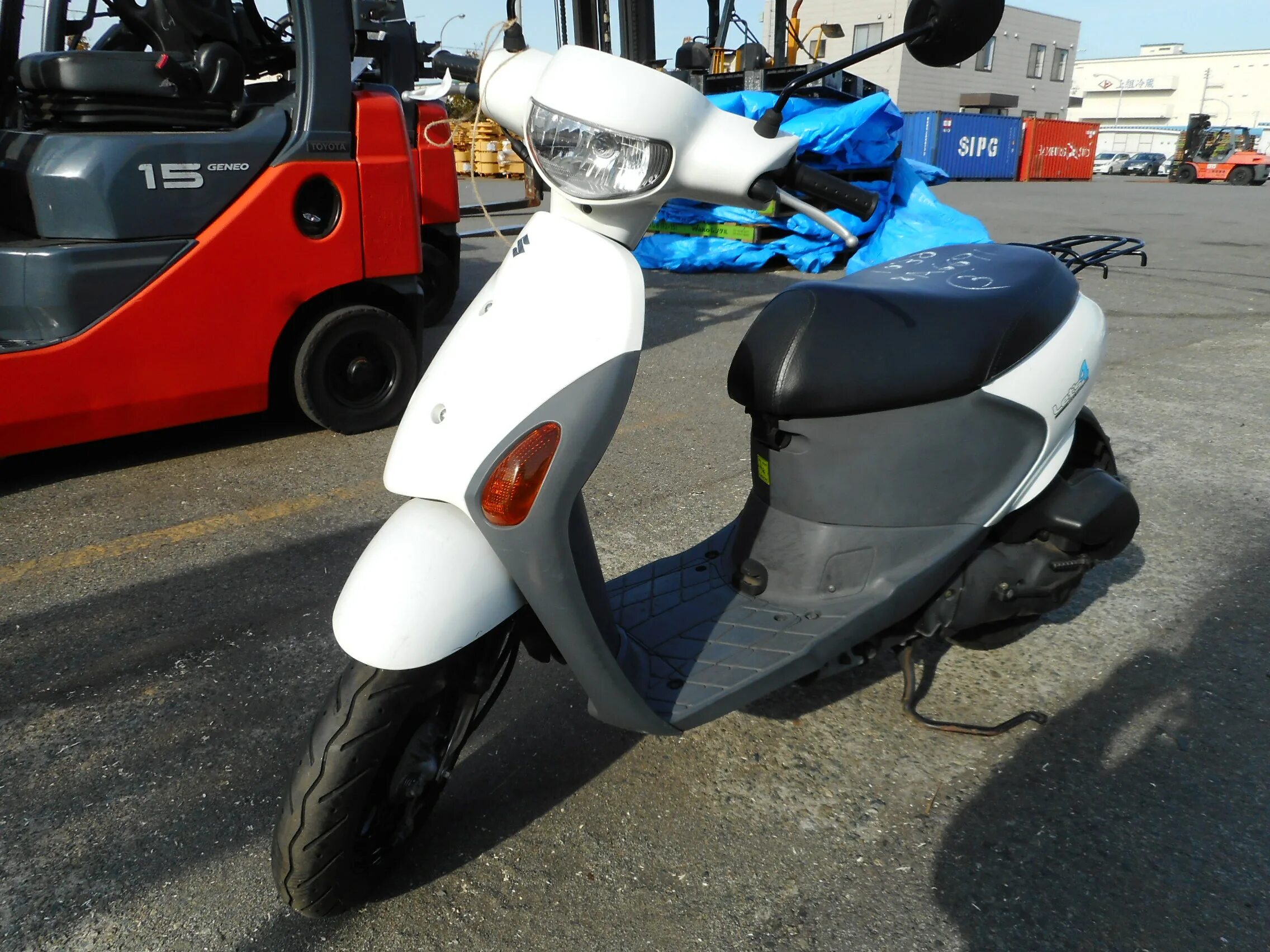 Suzuki lets 4. Скутер Сузуки летс 4. Suzuki Lets 4 2014. Сузуки летс 4 инжектор.