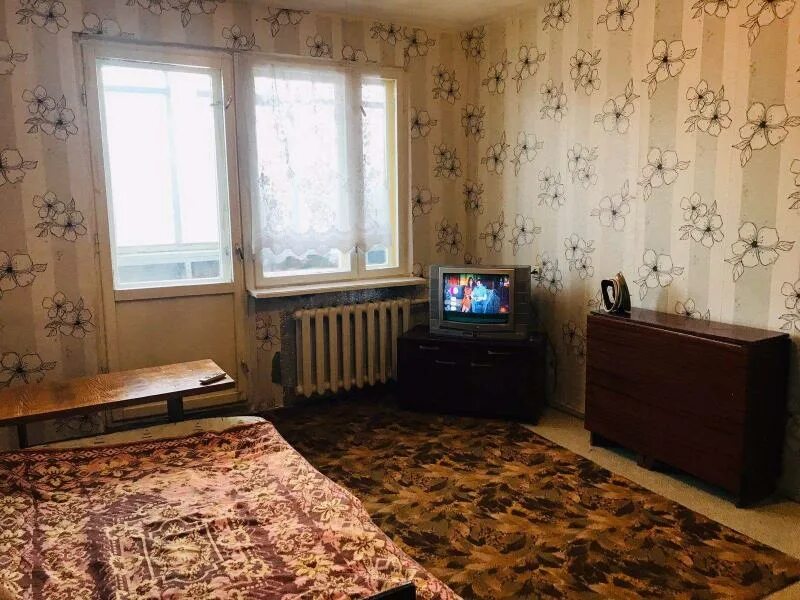 Однокомнатная в чистополе. Казань татарстан чистопольский квартиру надо однокомнатную. съемная квартира чистополь однокомнатную. чистополь аренда квартир. ремонт квартир в чистополе.