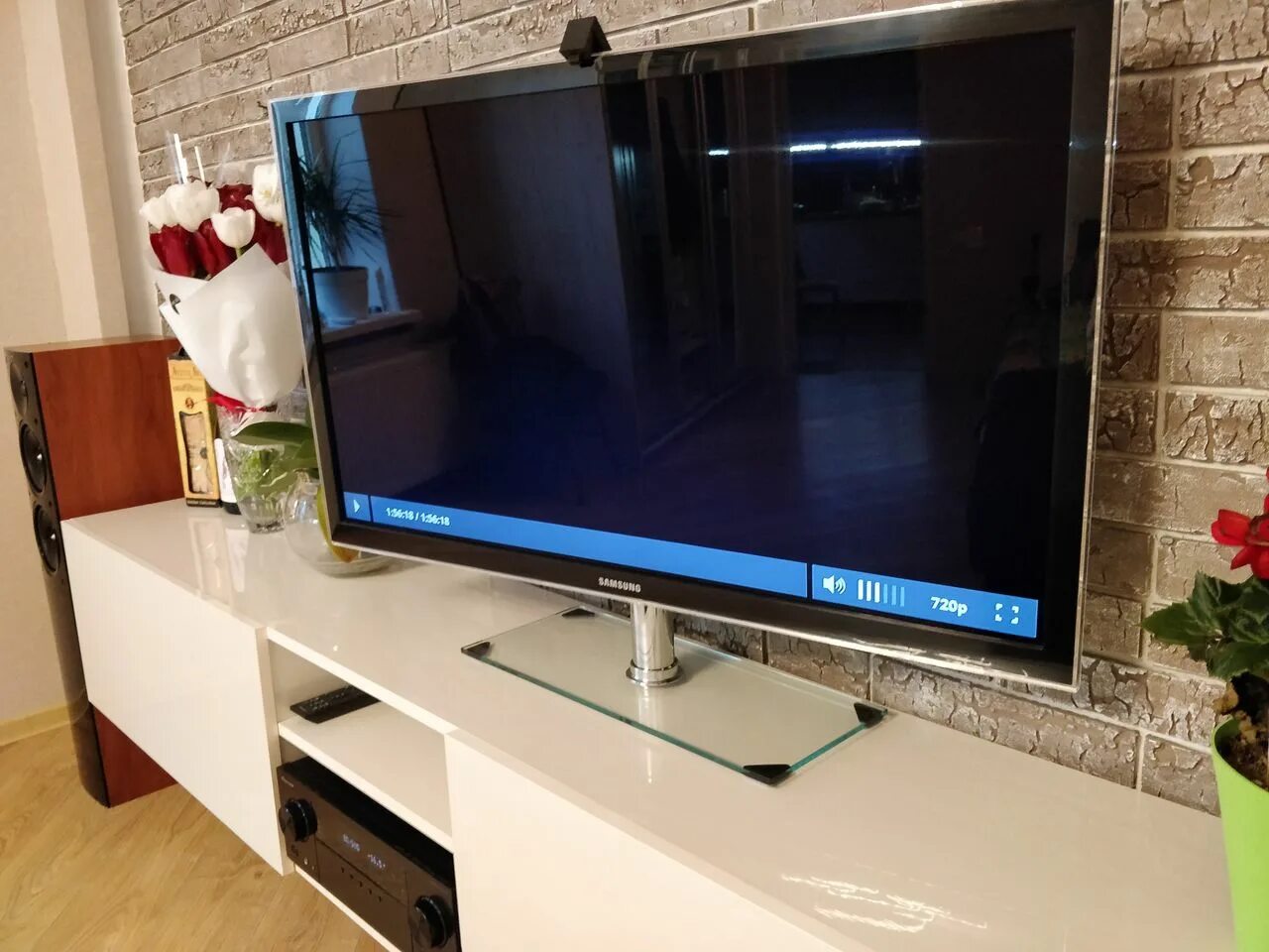 Телевизоры 40 дюймов купить лучший. Телевизор Samsung 40 дюймов Smart TV. Телевизор самсунг 102 см диагональ. Телевизор самсунг диагональ 40 дюймов. Телевизор плазма 40 дюймов.