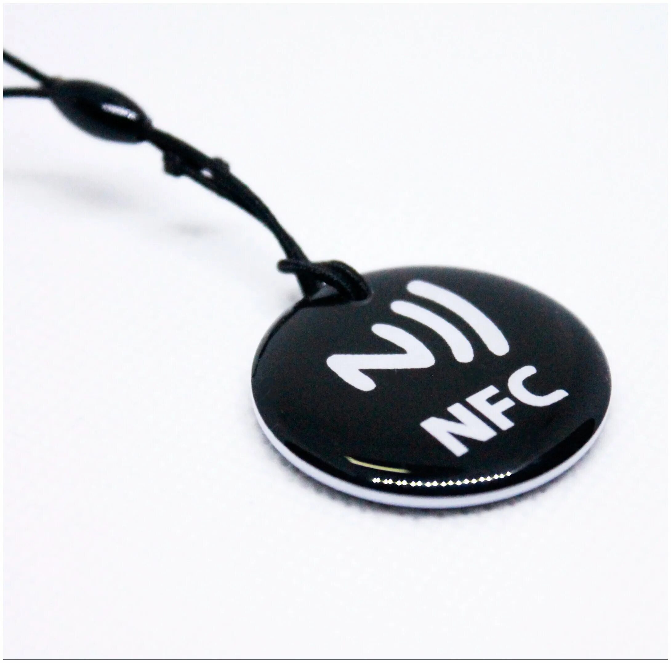 внешний модуль nfc для смартфона xiaomi. Nfc чип в телефоне. Nfc метка. Nfc наклейка. Nfc метка наклейка.