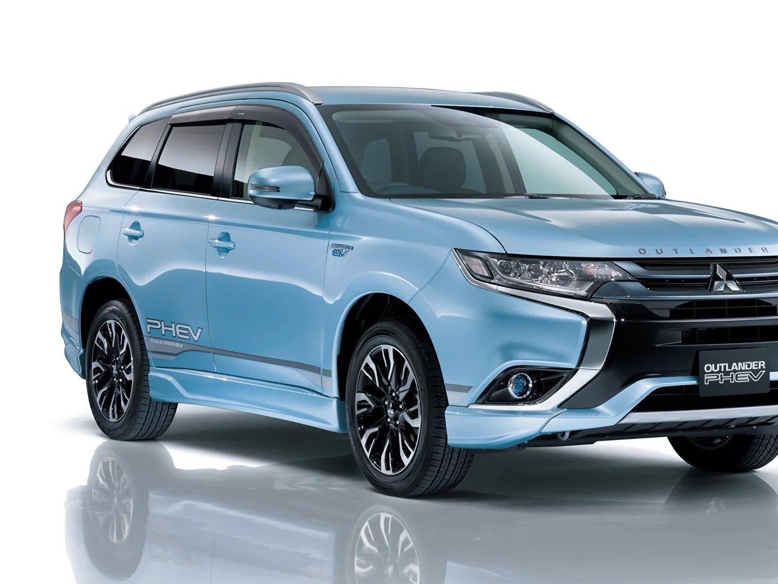 Mitsubishi outlander phev 2015. Митсубиси аутлендер phev. Outlander 2015. Мицубиси аутлендер phev. Mitsubishi outlander phev.