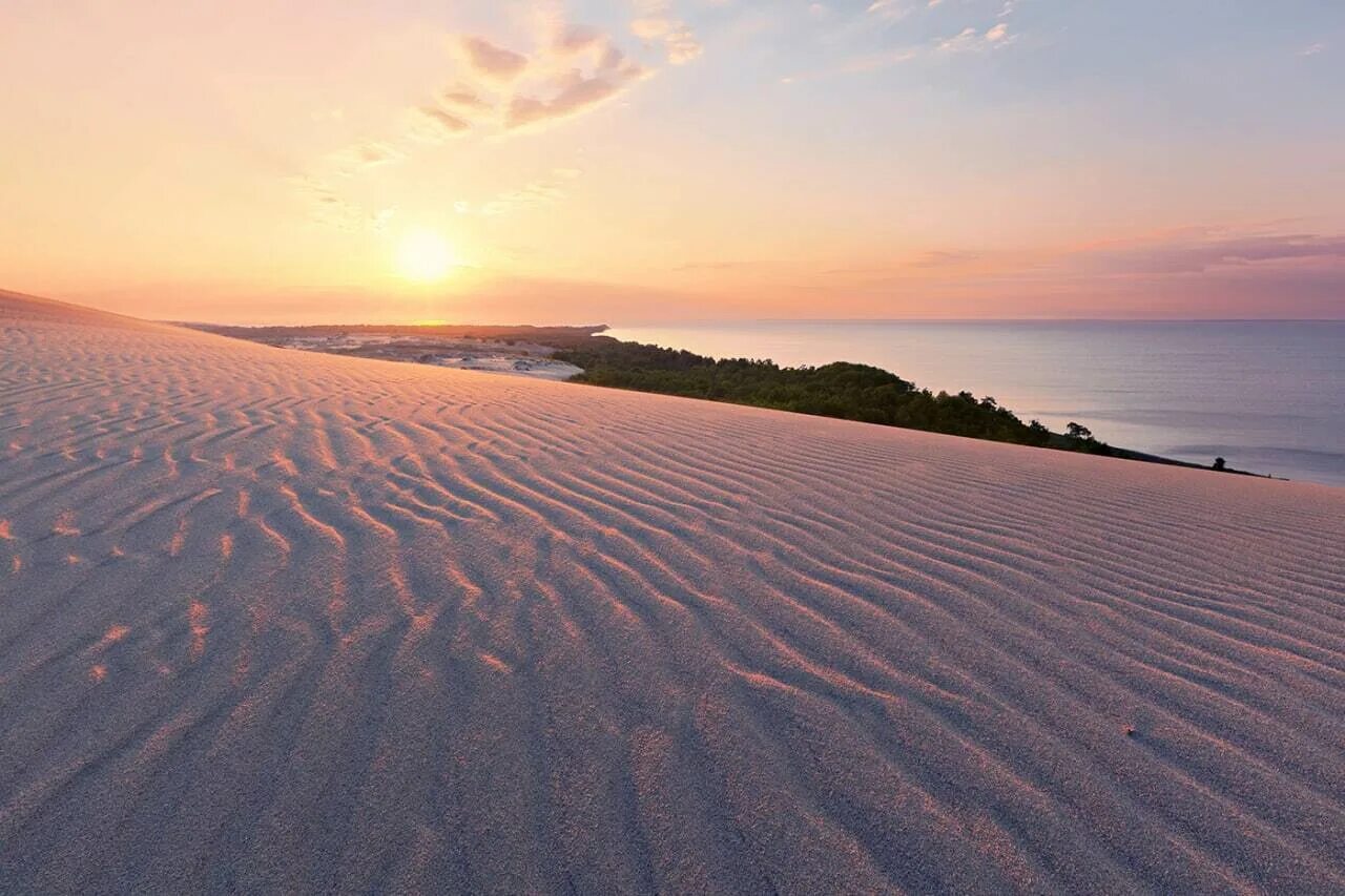Пляжный песок. Узкий песка. Песчаные дюны куршская коса. Песок. Песок.