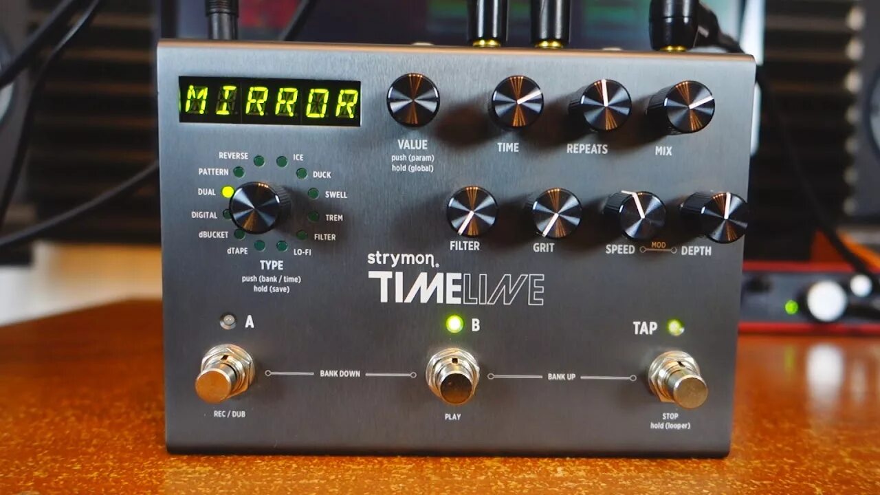 Strymon timeline 35 см. Ambient Sounds 1.16.5. Rat Distortion d Sound. MOOG Guitar Pedal. Ambient sound 1.18