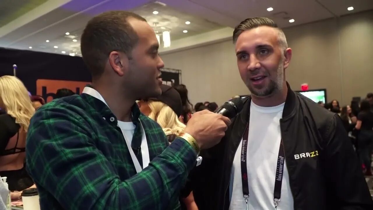 Кейран видео. Keiran lee актер. кейран ли в молодости. кейран келли. кеаран лее фото.