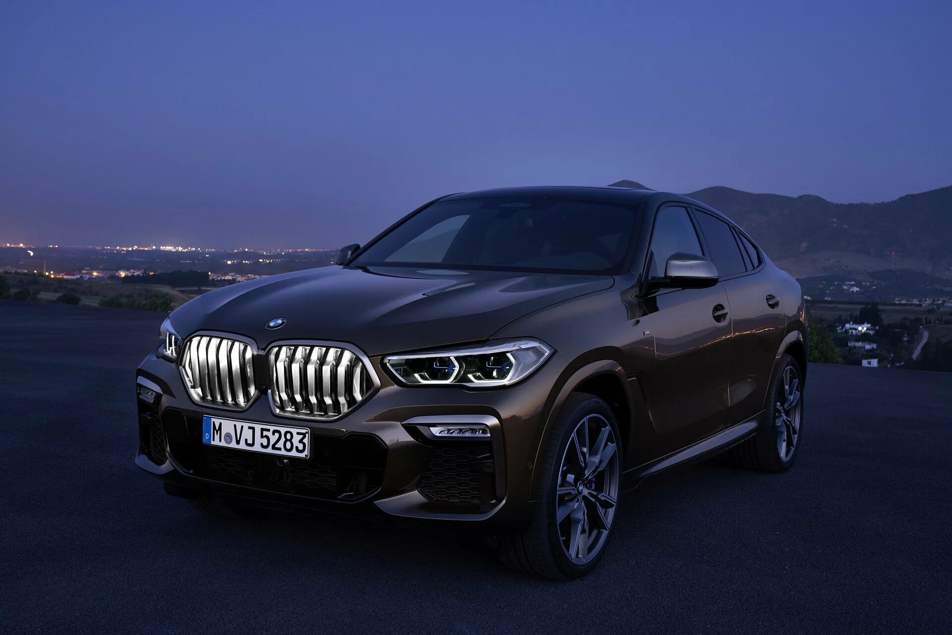 Купить бмв 2020 года. БМВ x6 2022. БМВ х6 2020. BMW x6 m50i. Новый БМВ x6 2022.