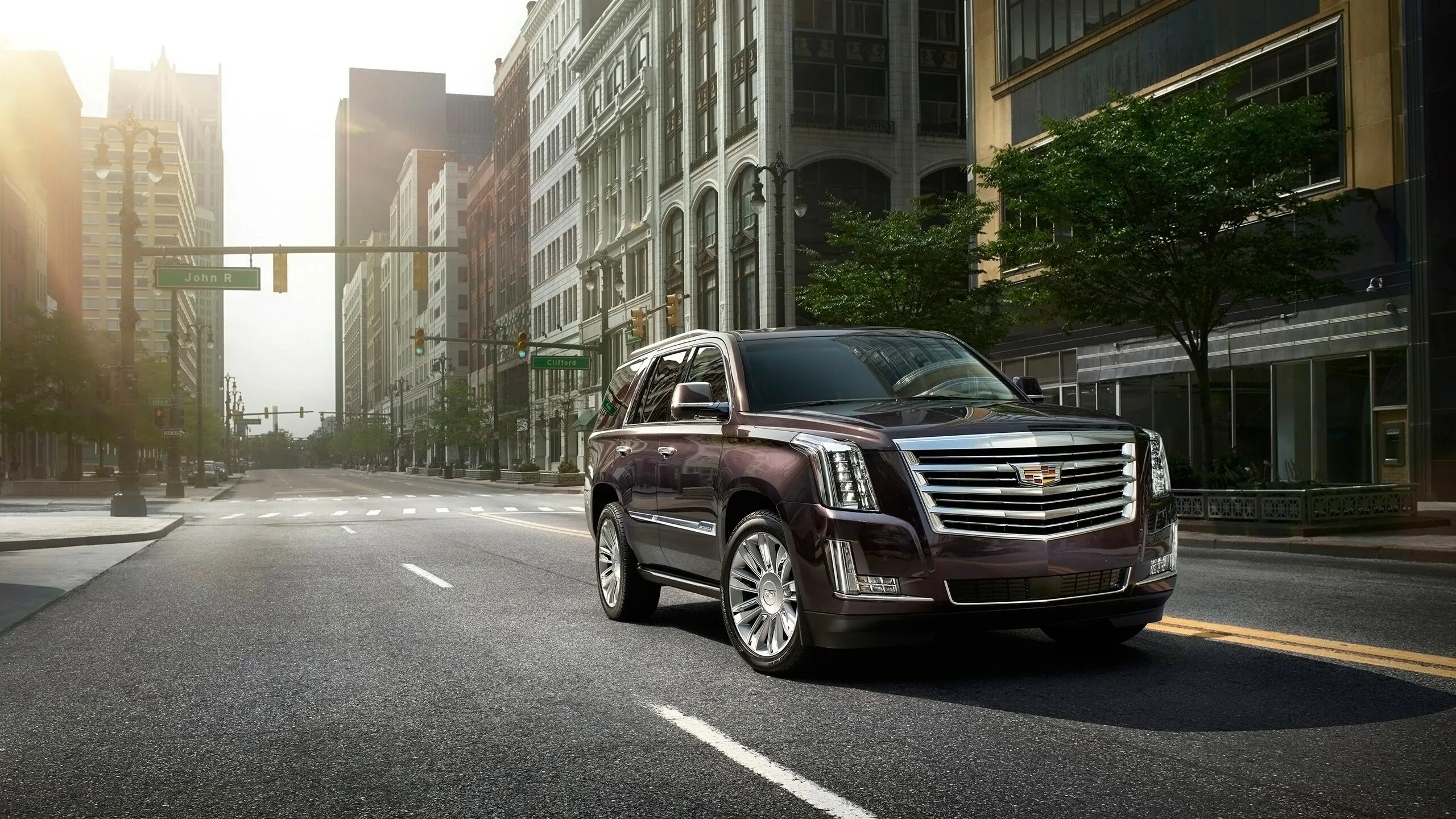 Едет черный кадиллак. Cadillac Escalade. Cadillac Escalade 2015. 2015 Кадиллак Кадиллак Эскалейд. Cadillac Escalade 2022.