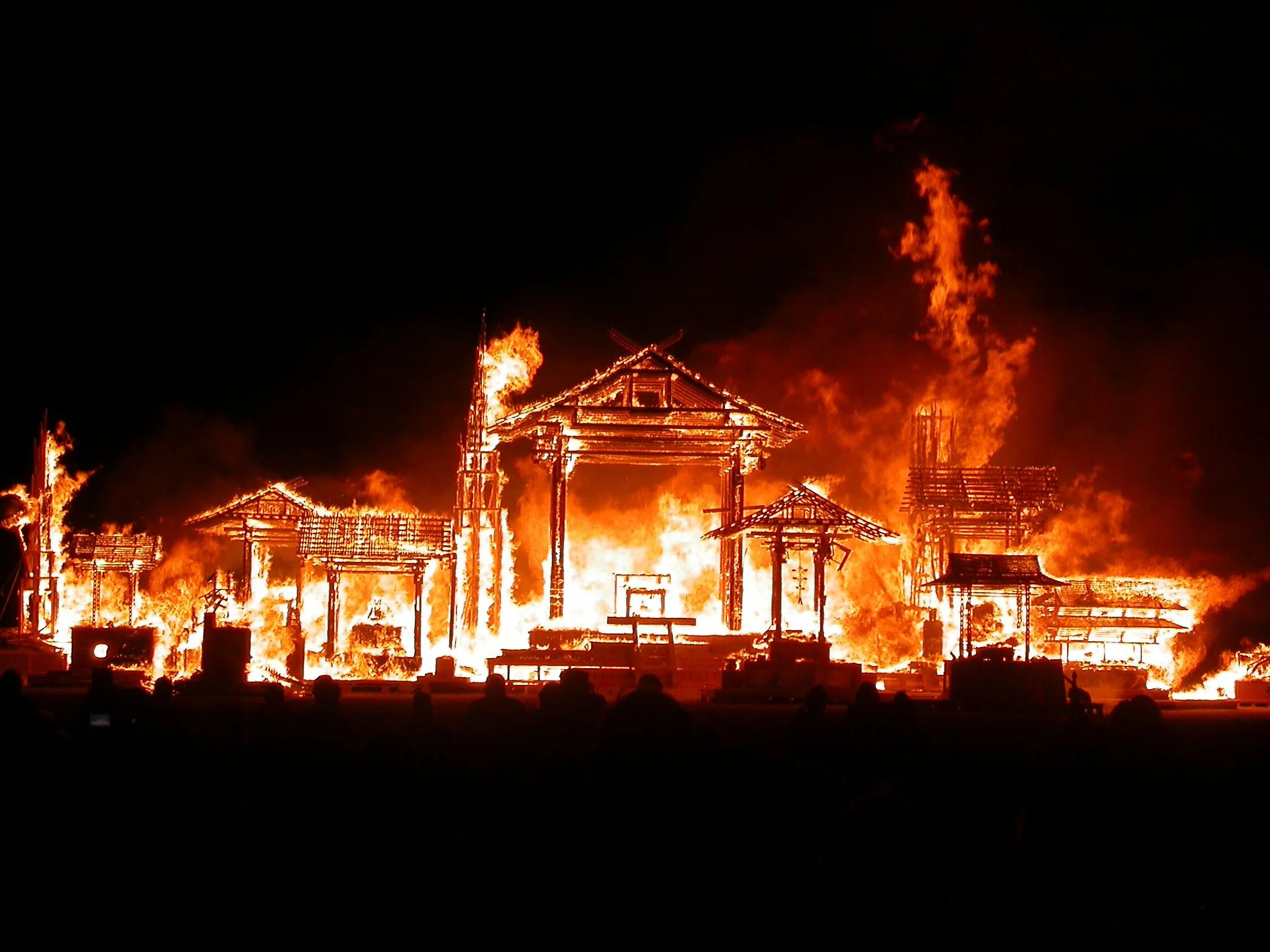 Пожар снт химик. Burning house 2. Burning house 2. Горящий дом. Пожары за селом краснояр свердловской области.