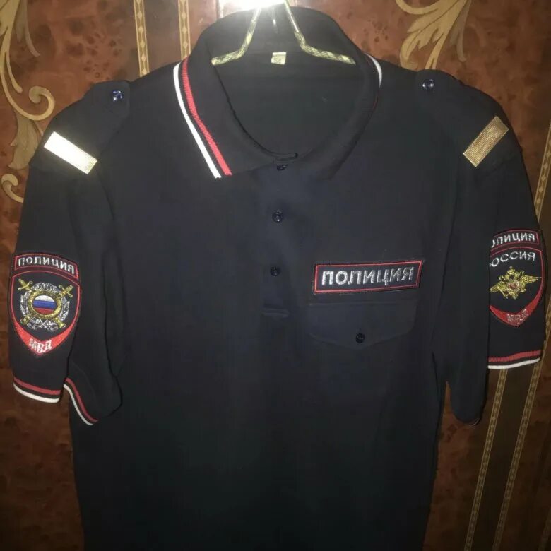 Футболка поло мчс нцукс. Поло ппс. Нашивка ральф лорен поло маленькая. Рубашка поло полиция. Шеврон нанесение логотипа на футболку.