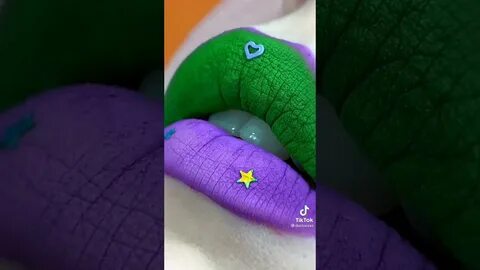 Губы в тик ток