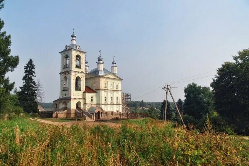 Церковь Илии пророка (Верея). Ильинская Церковь Верея. Церкви Вереи Наро-Фоминский район. Ильинская Церковь в Верее Наро-Фоминского.