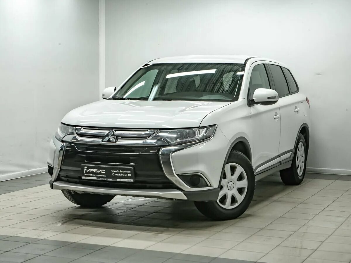 Mitsubishi outlander 2017. Mitsubishi Outlander 3 2017. Аутлендер 3 Рестайлинг 2. Mitsubishi Outlander 3 Рестайлинг 2. Mitsubishi Outlander 2017 белый.