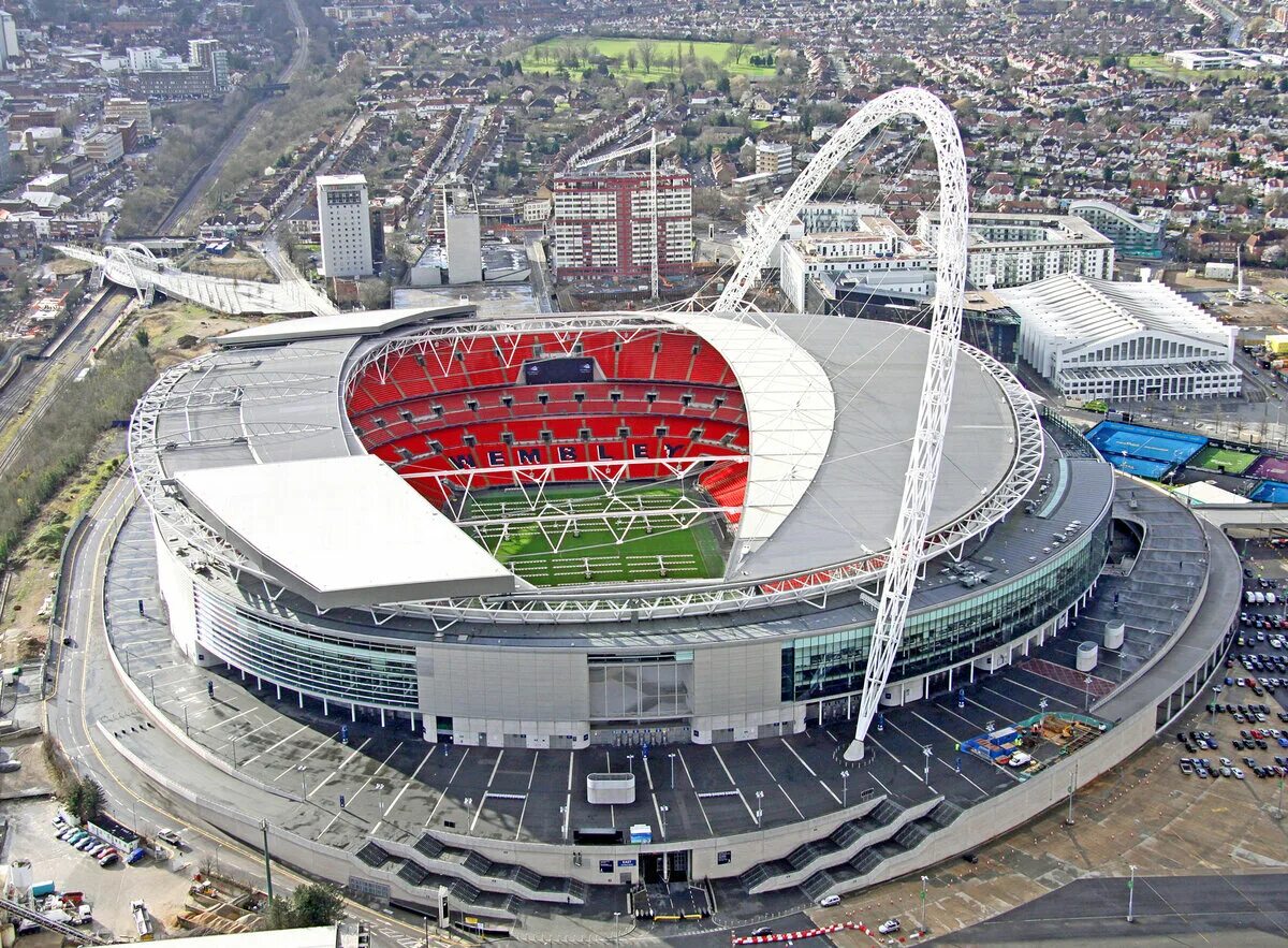 Стадион Уэмбли в Лондоне. Новый стадион «Уэмбли» в Лондоне. Лондонский стaдион «Уэмбли». Уэмбли Арена стадионы Лондона. Wembley arena