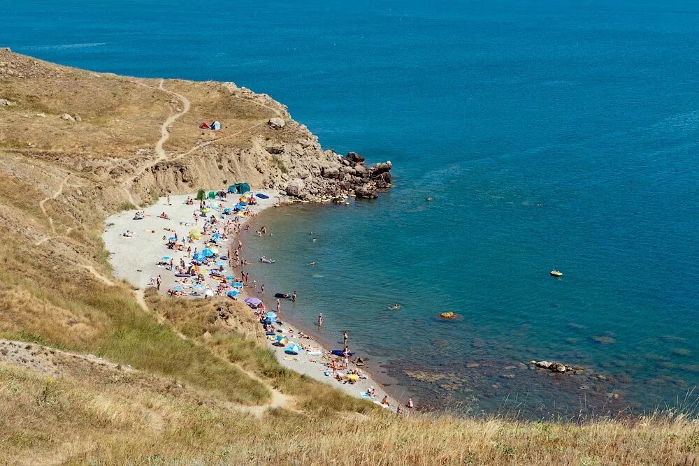 Село орджоникидзе. Крым Феодосия поселок Орджоникидзе. Пляж Орджоникидзе Феодосия. Пляжи поселка Орджоникидзе Феодосия. Посёлок Орджоникидзе Крым пляж.