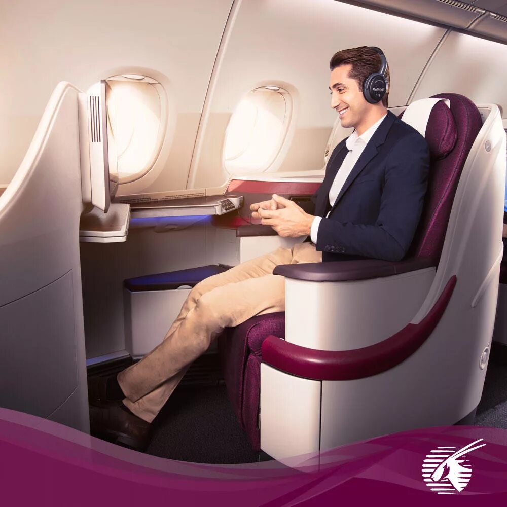Катар Аирлинес бизнес класс. Бизнес класс Катар Эйрвейз. Катар Эйрлайнс эконом. Qatar Airlines бизнес класс.