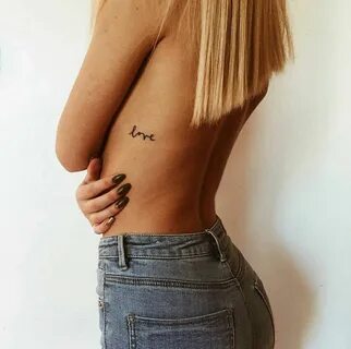 Татуировки для девушек на ребрах (79 фото) .