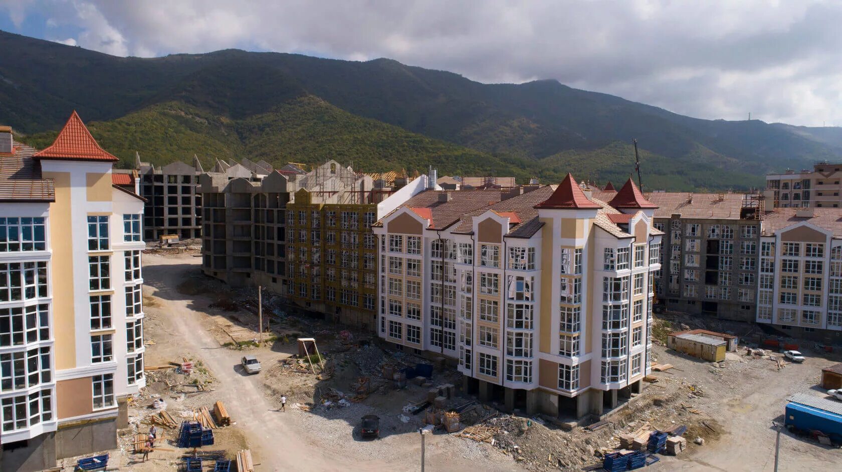 геленджик жилой дом. жк лазурный 1 геленджик. геленджик ул горная 15 с. квартира в геленджике. квартиры в геленджике.