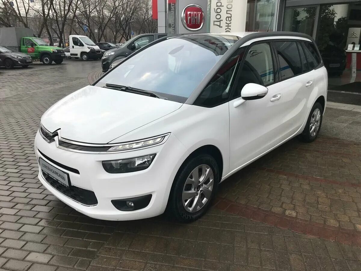 Белый ситроен 276. Красивый белый ситроен. Белый ситроен. Белый citroen. Белый citroen.
