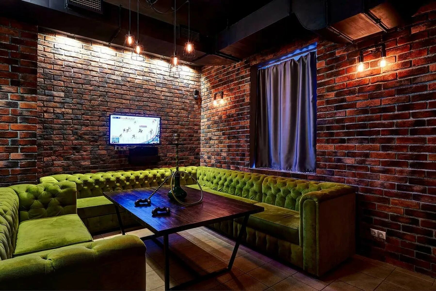 олд скул тверь кальянная. кальян в комнате. необычные кальянные. кальянная москва мята лаунж. интерьер кальянной.