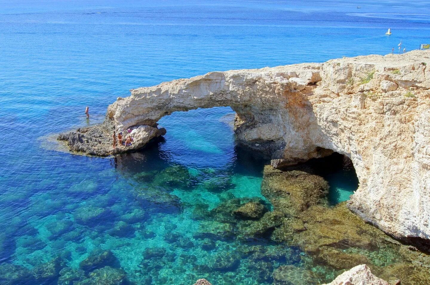Пляжи кипра с белым песком и голубой водой. Лучшие пляжи европы. Летим на кипр. Туры на кипр из москвы 2023 с авиаперелетом. Kukve village spiro kupriyano paphos.