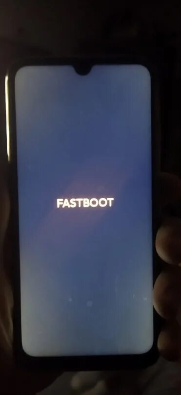 Xiaomi после перезагрузки. Оранжевый фастбут. Вылезла надпись фастбот. Надпись Fastboot чб. Оранжевый цвет Fastboot на телефоне.