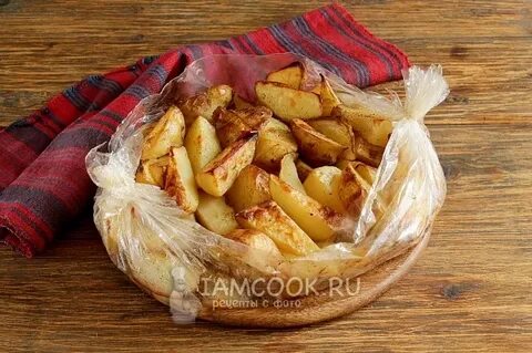 Вкусная запеченная картошка в рукаве духовке