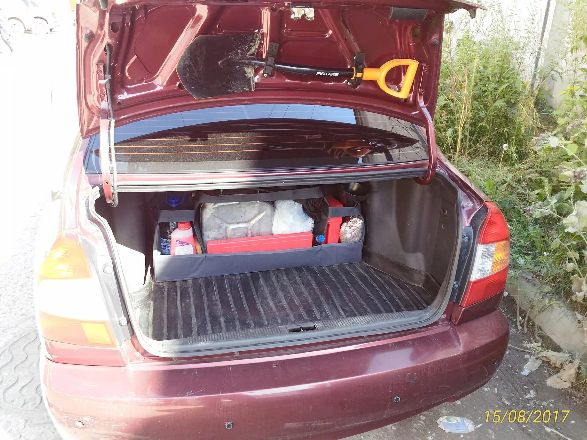 багажник в карпет - Hyundai Accent (2G), 1,5 л, 2005 года аксессуары DRIVE2