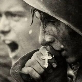 Почему целуют крест