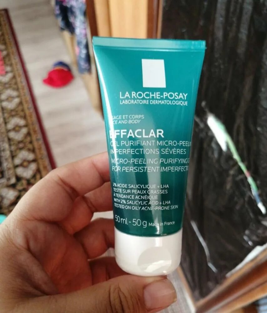 La roche posay effaclar микроотшелушивающий. La Roche Posay Effaclar МИКРООТШЕЛУШИВАЮЩИЙ гель. La Roche-Posay / Effaclar очищающий МИКРООТШЕЛУШИВАЮЩИЙ гель для. Ля Рош-позе эфаклар гель очищающий МИКРООТШЕЛУШИВАЮЩИЙ 200мл. Виши эффаклар очищающий гель для лица.