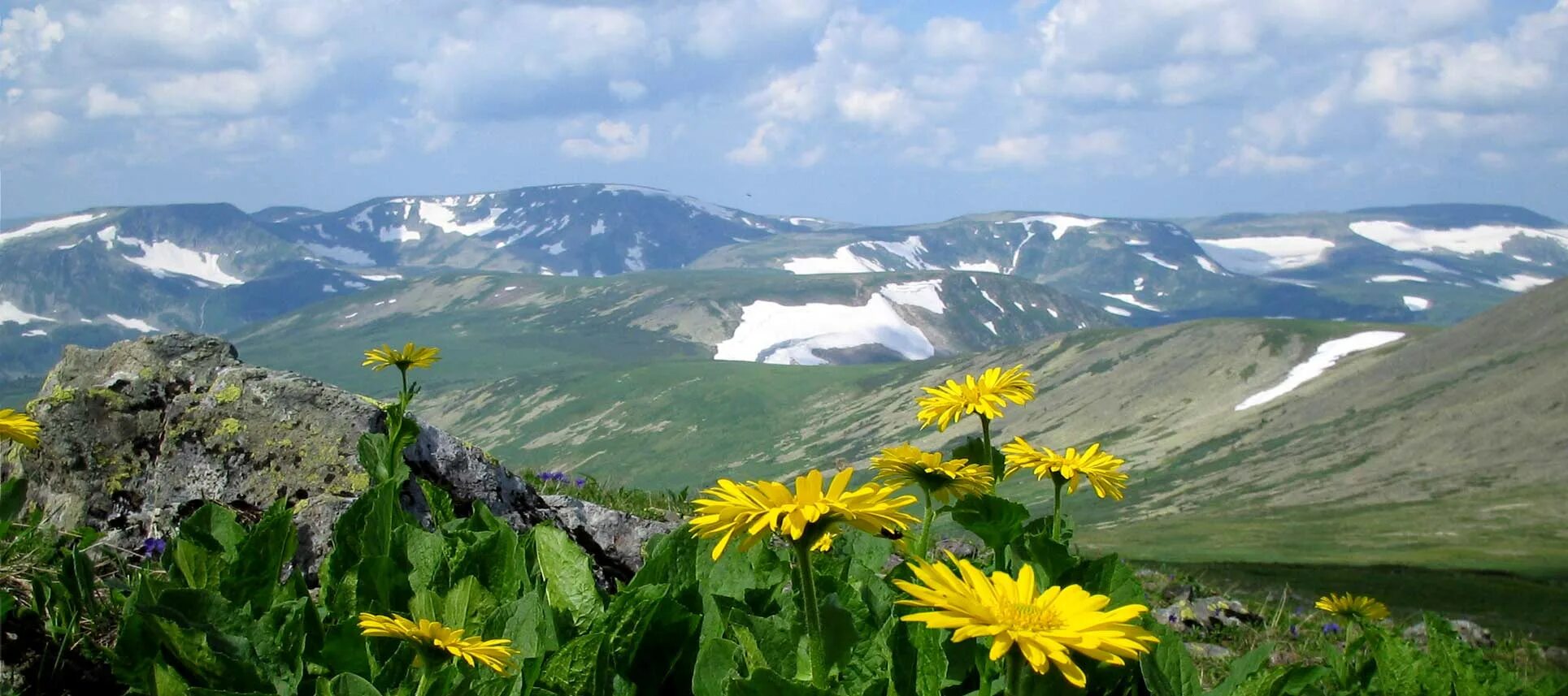 Природа с какого языка. Заповедники Кузбасса Кузнецкий Алатау. Гора большой Каным Кузнецкий Алатау. Осударственный природный заповедник «Кузнецкий Алатау»;. Горы России Кузнецкий Алатау.