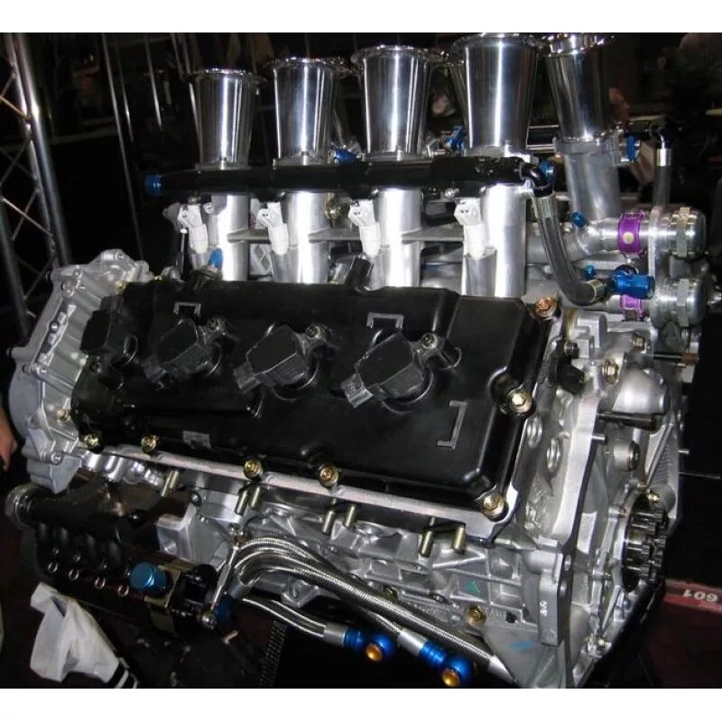 Двигатели в ростове новый. Мотор vk56de Ниссан. Двигатель Nissan vk56de. Капремонт vk56vd. Титан Ниссан мотор.