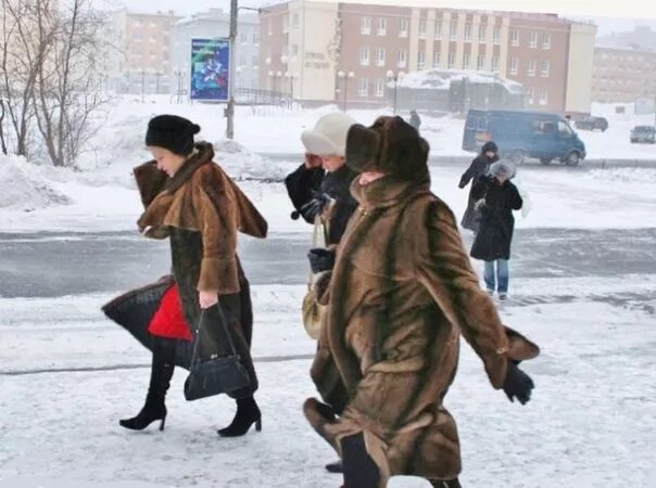 Переселение граждан из районов крайнего севера. Переселение из районов крайнего севера. очередь на переселение из районов крайнего. миграция из севера. очередь по переселению из районов крайнего севера иркутская область.