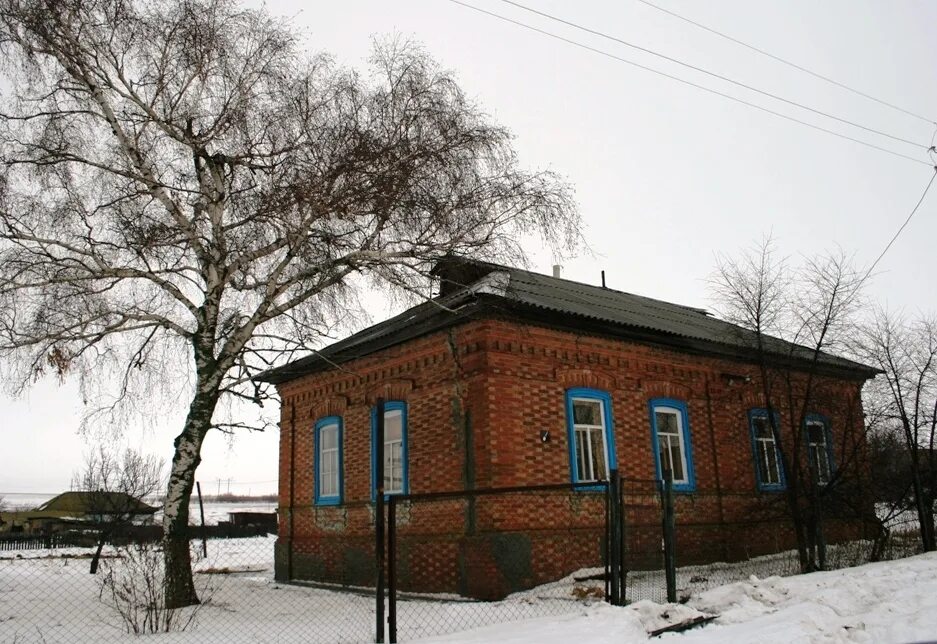 Таловка калининский район саратовская область. Село Луганское Саратовская область Красноармейский район. Саратовская область, Красноармейске район, село Луганское. Саратовская обл Красноармейский р-он с Луганское. Село Байдек Саратовской области.