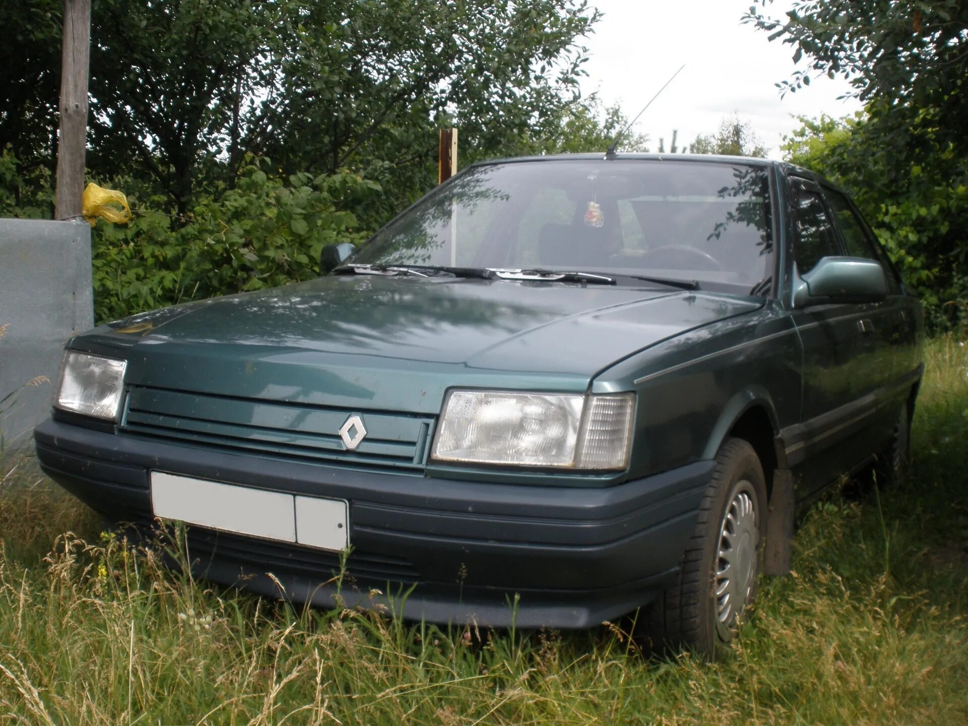 Рено 21 год. Рено 21. Renault 21 1988. Renault 21 1986. Рено 21 1994.
