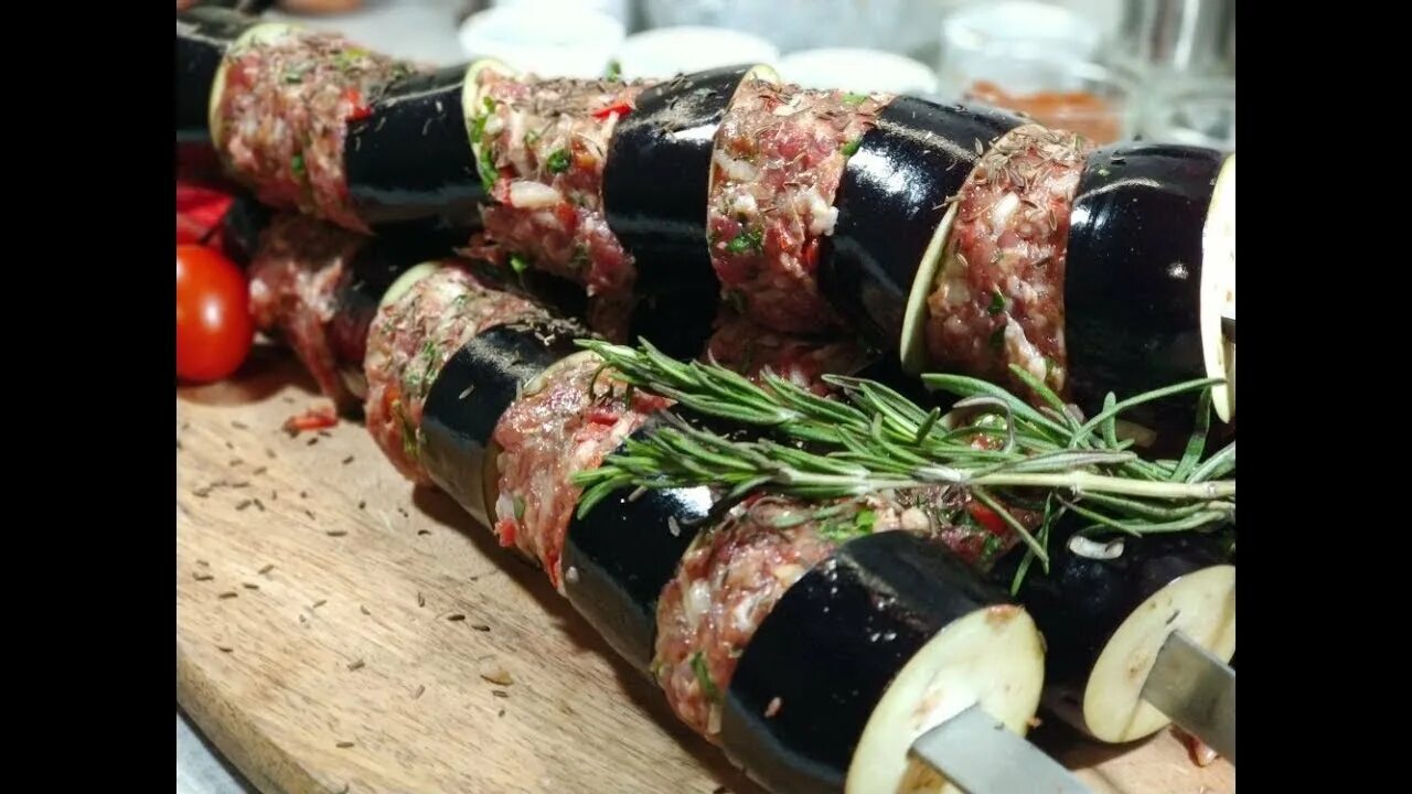 Как замариновать баклажаны для мангала. Баклажан для шашлыка. баклажан на шампуре. баклажаны на мангале. шашлык из баклажанов на мангале.