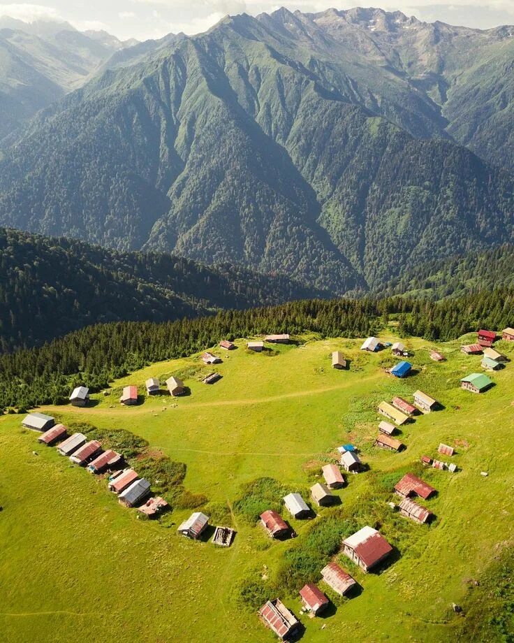 турецкие альпы. карадениз горы. ризе карадениз. трабзон узунгель. ризе турция.