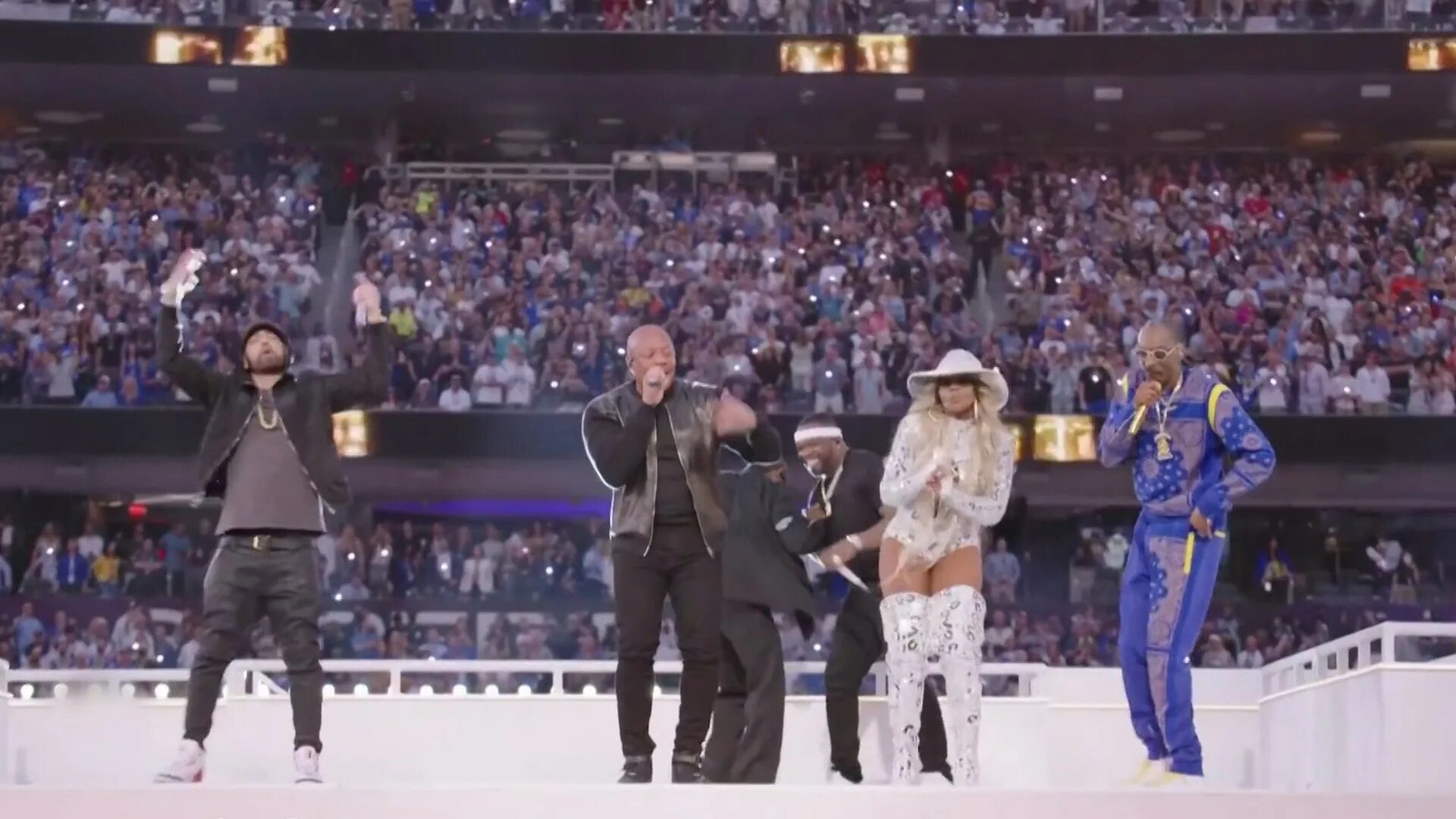 Super bowl show. Кендрик ламар супербоул 2025. эминем супербоул 2025. super bowl halftime show. the pepsi super bowl lvi halftime show.