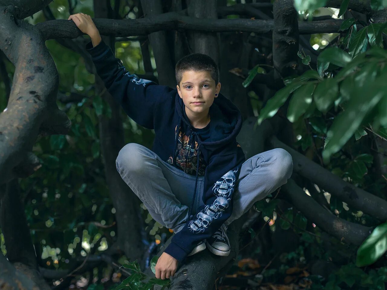 Платья для мальчиков трансгендеров. Мальчики в юбках и платьях. Growing up transgender. Маленькие мальчики в платьях. Дети мальчики в платьях.
