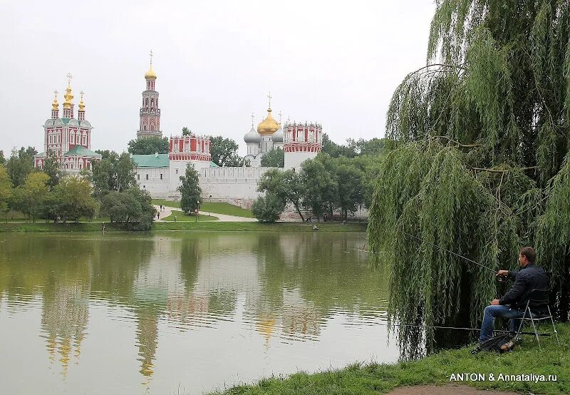 Новодевичий монастырь как добраться. Новодевичье кладбище маршрут от мцк лужники. Новодевичий монастырь как добраться. Новодевичий монастырь в москве метро. Новодевичий монастырь василия 3.
