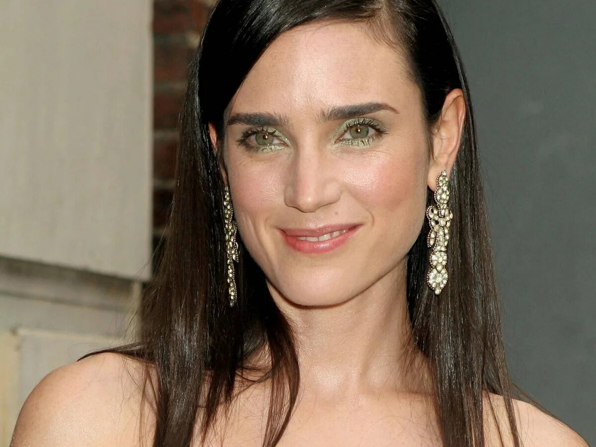 Дженер кенелли в молодости. Jennifer connelly 18. Jennifer lamiraqui. Jennifer connelly 1991 грудь. Jennifer connelly молодая.