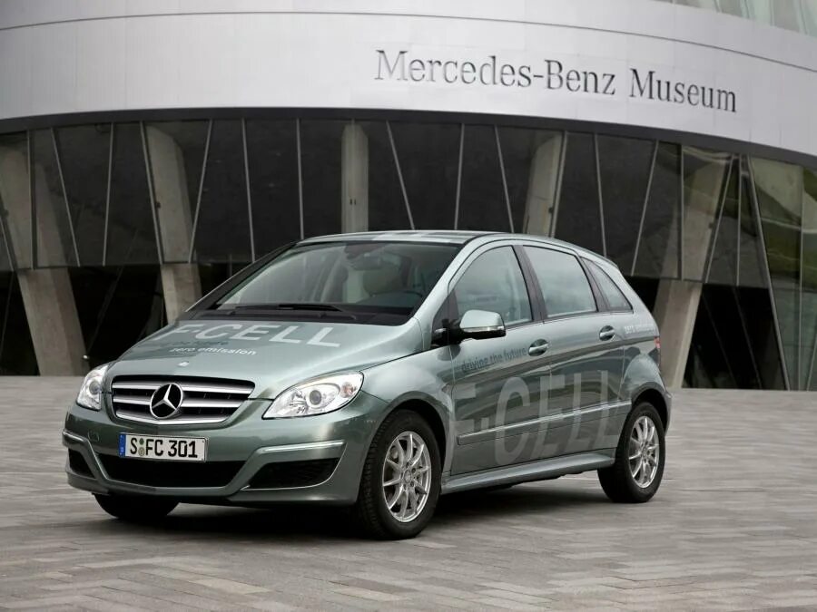 Купить б/у Mercedes-Benz B-Класс I (W245) Рестайлинг 180 1.7 CVT (116 л.с.) бенз