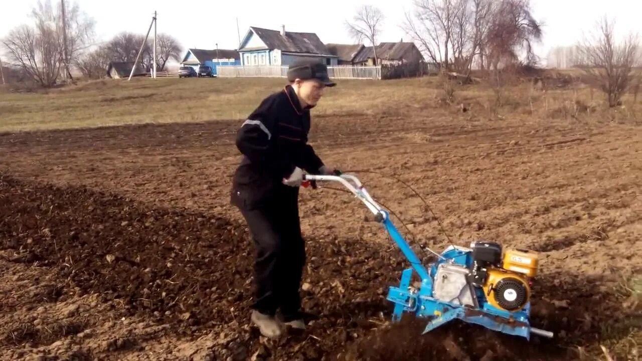 Вспашка фрезой мотоблоком