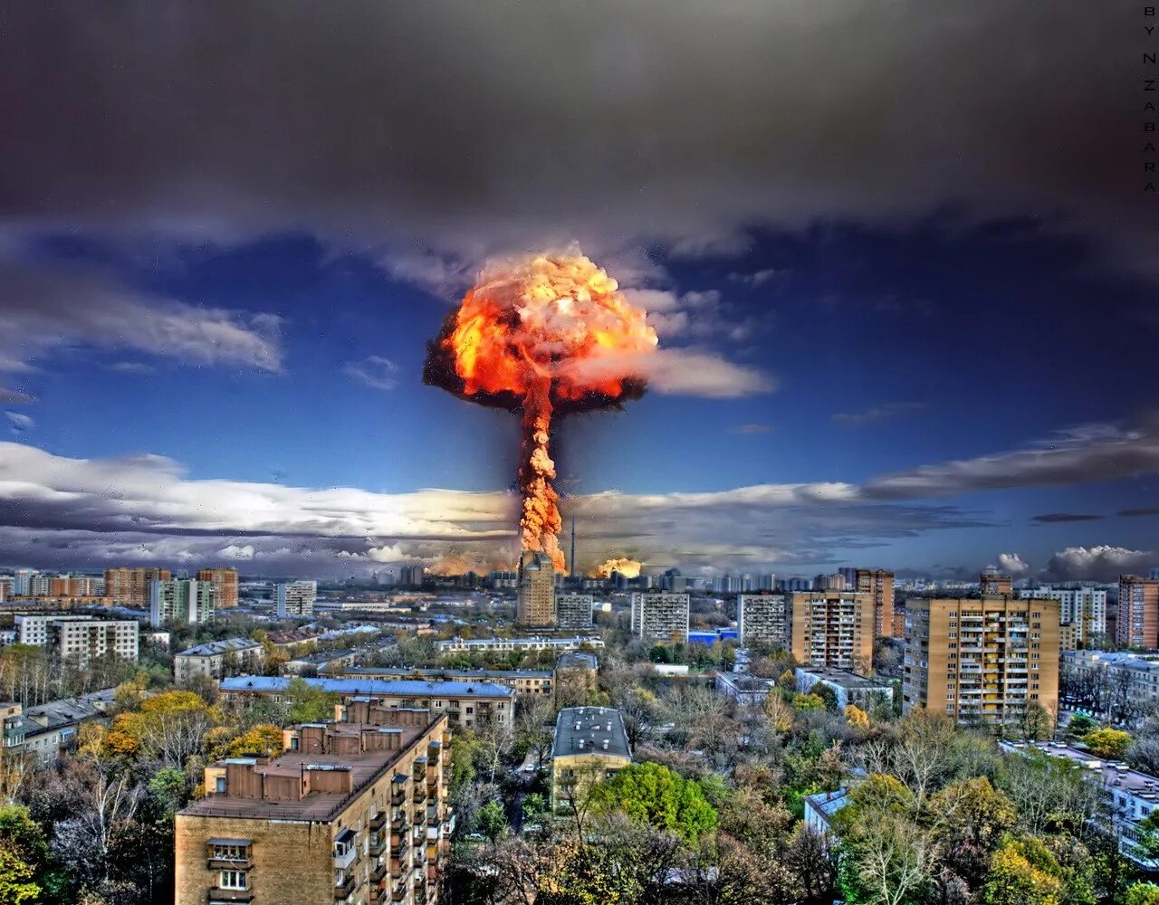 Ядерный город в украине. Чернобыль ядерный взрыв. Атомный взрыв в Москве. Взрыв на Чернобыльской АЭС ядерный гриб. Ядерный гриб в городе.