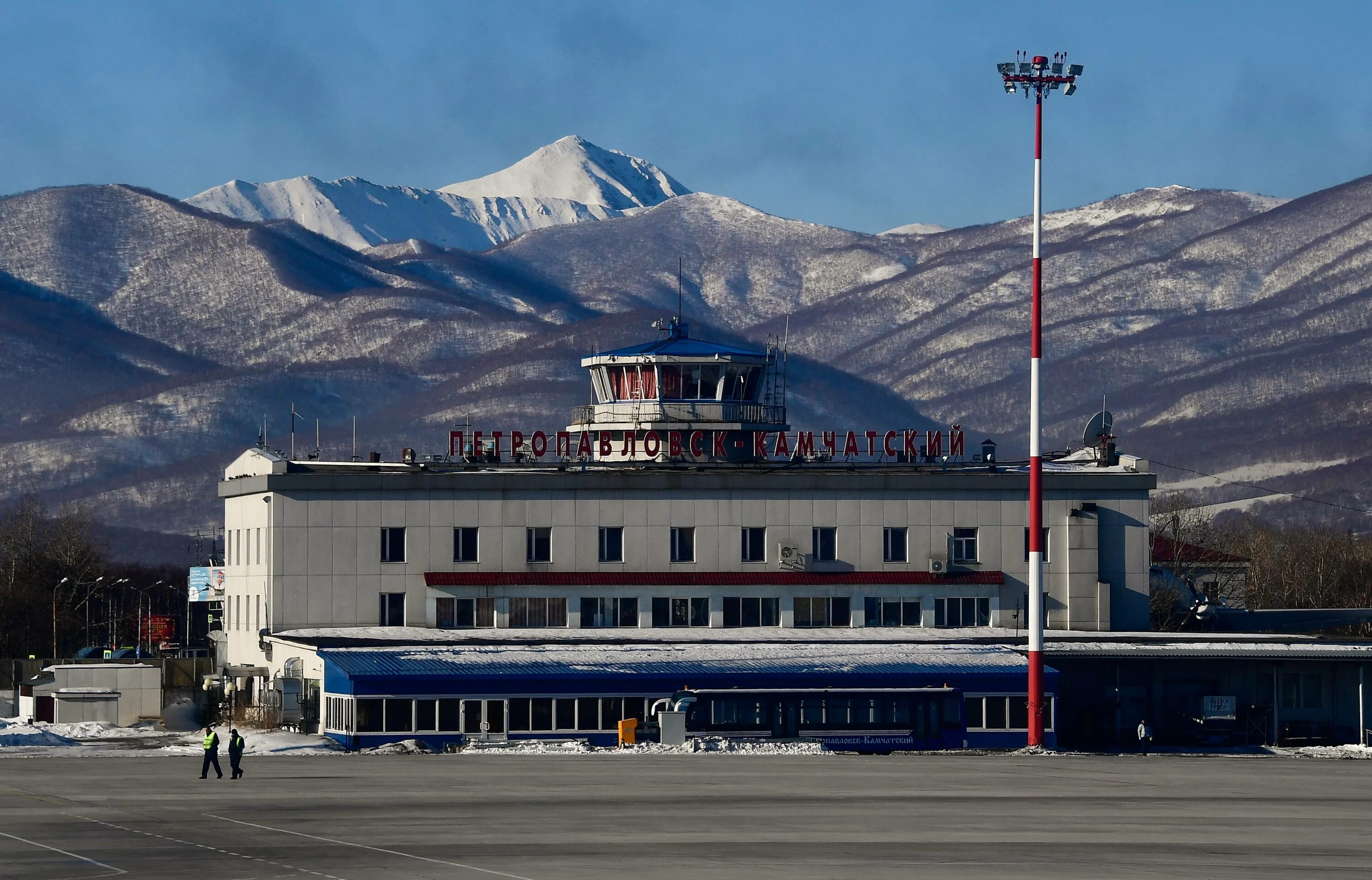 Аэродром Петропавловск-Камчатский Елизово. Аэропорт Петропавловск-Камчатский. Аэропорт Елизово. Аэропорт Петропавловска на Камчатке.