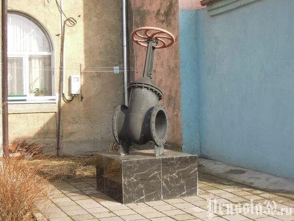 Водонапорная башня советск. Мп пу водоканал. Водонапорная башня советск калининградская область. Некрасова 4 советск калининградская область. Городской водоканал.