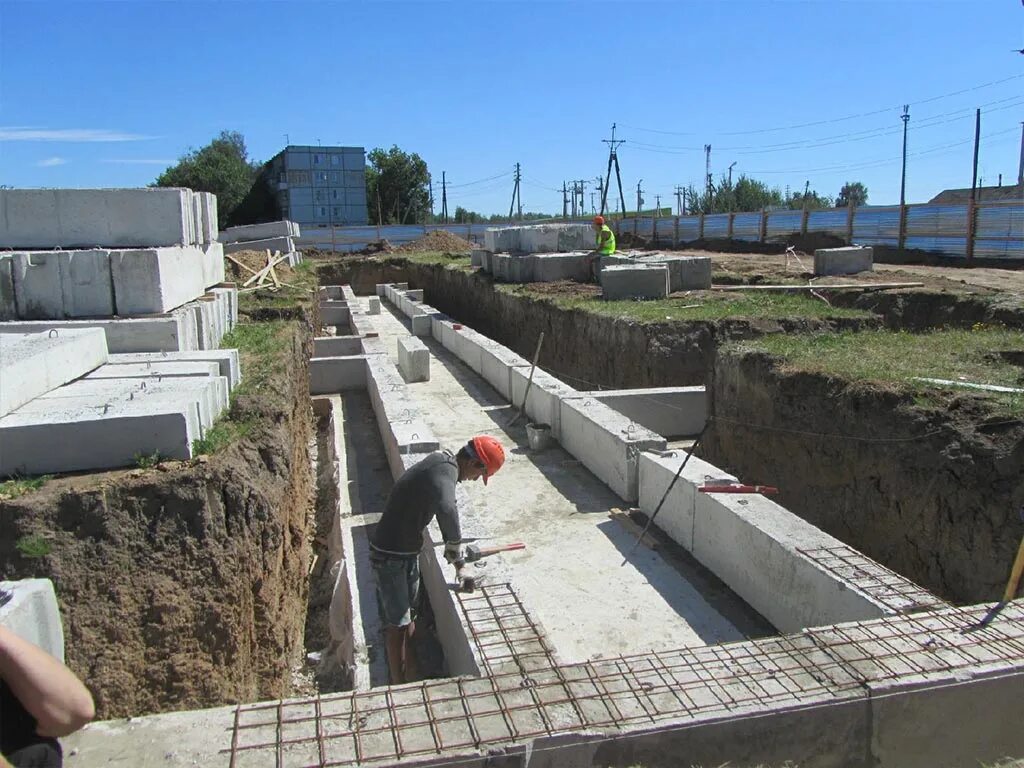 Установка фундамента блоками