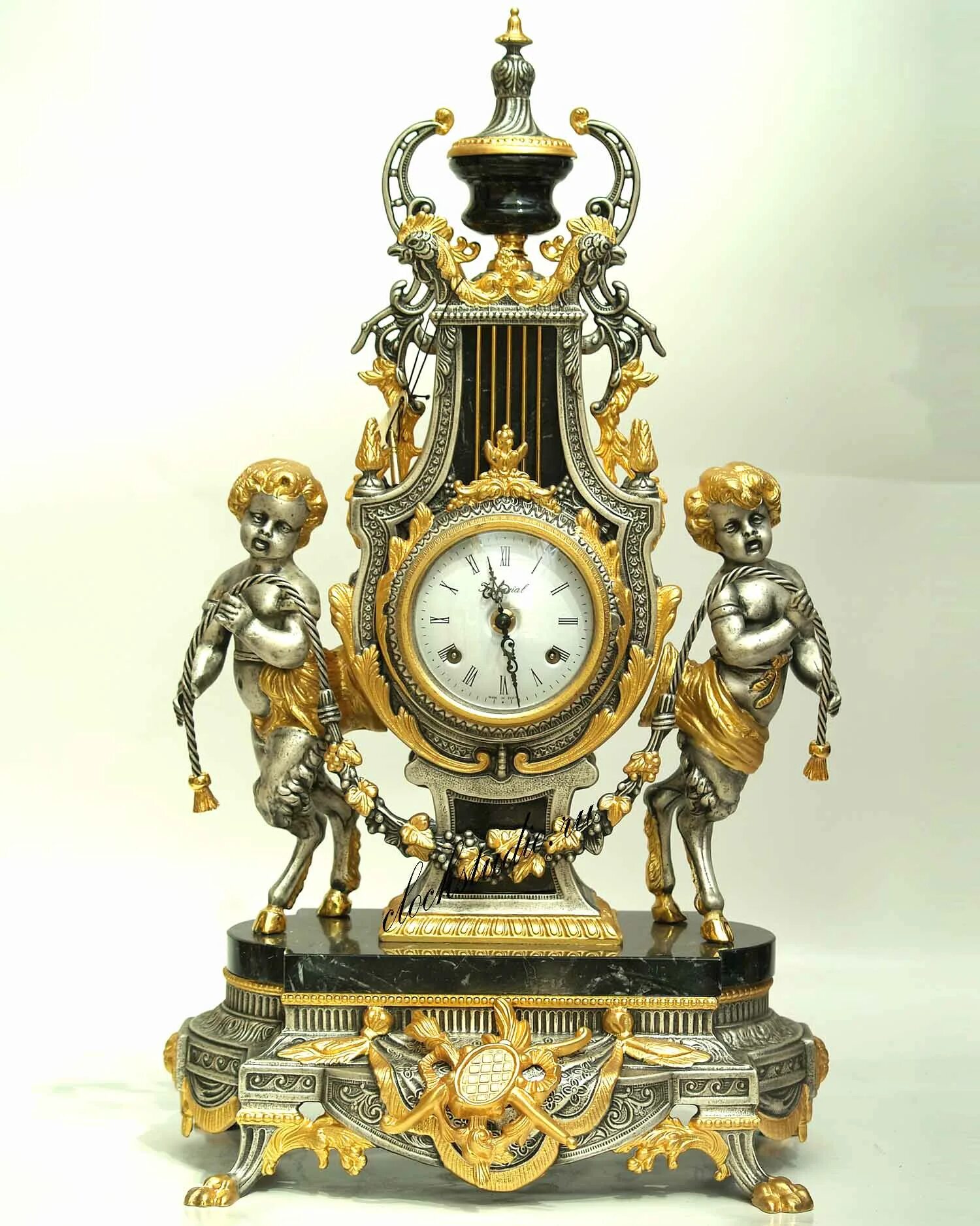 Время в италии часов. Часы каминные Farbel Imperial. Каминные часы Farbel Imperial Италия. Farbel Imperial часы Italy. Часы каминные rue Amelot 26.