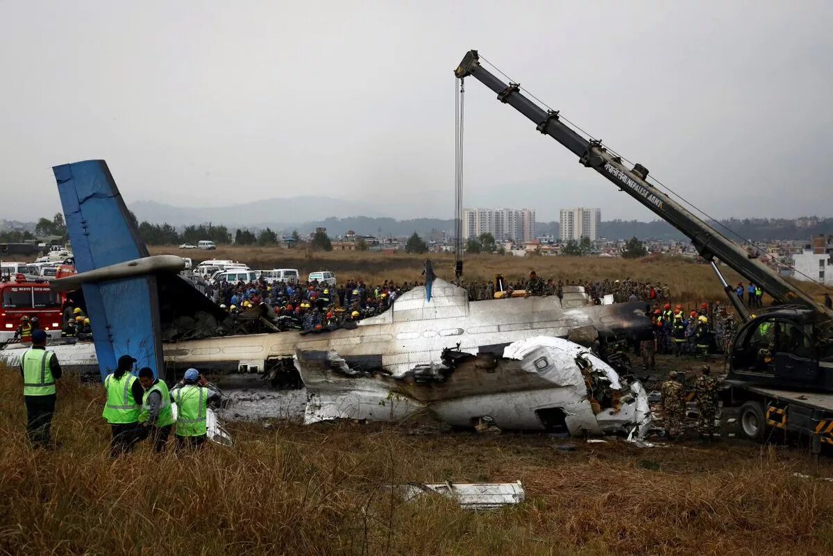 Какой самолет упал в море. Катманду аэропорт авиакатастрофы.