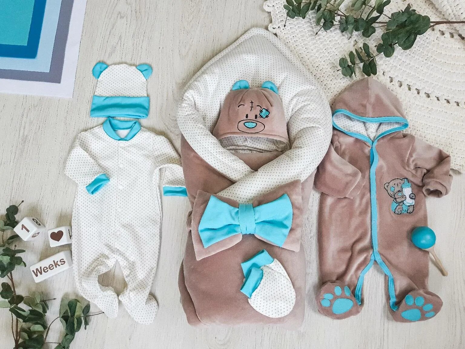 Комплект на выписку из роддома для мальчика. Комплект на выписку для новорожденных. Комплект для новорожденного на выписку. Конверт на выписку летний для мальчика. Одежда для выписки новорожденного мальчика.