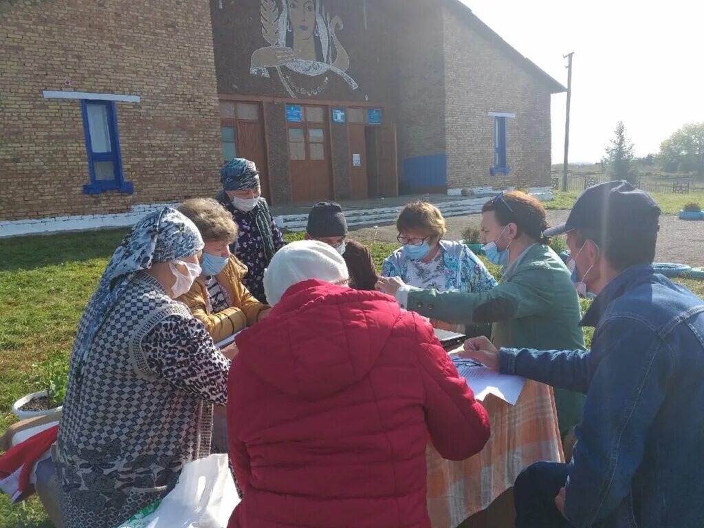 Погода туймазинский район село. Село Бишкураево Туймазинского района. Деревня Бишкураево Туймазинский район. Бишкураево Илишевский. СДК Бишкураево Туймазинский район.