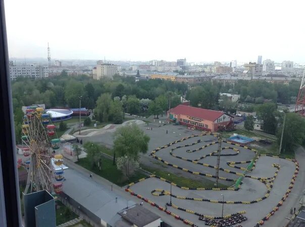 Буферный парк пушкин. Пушкинский пкио в пушкино. Долгопрудный праздник в парке. Жк парк пушкинский челябинск. Аттракцион в пушкино набережная.